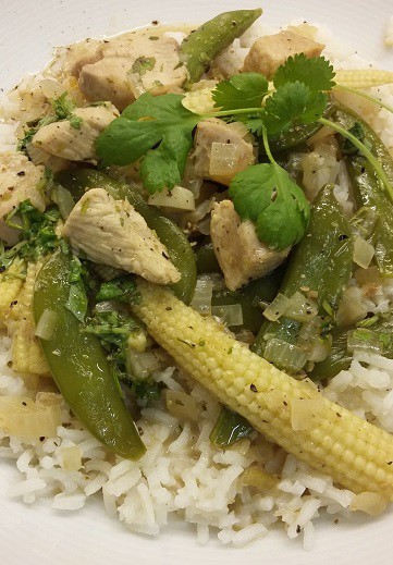 Saving costs & calories: Thai green chicken curry